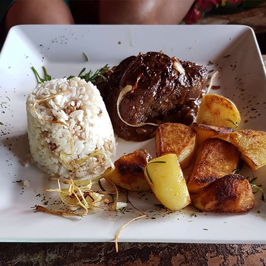 Restaurantes em Lavras Novas