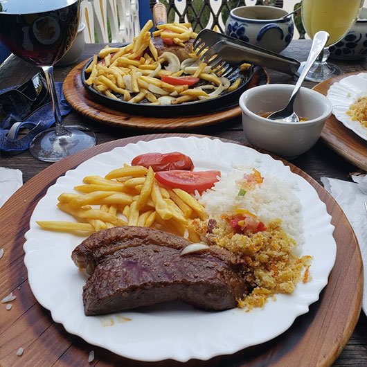 Restaurantes em Lavras Novas